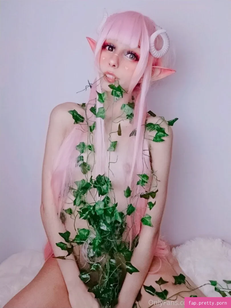 crystallynsfw - Photo #93