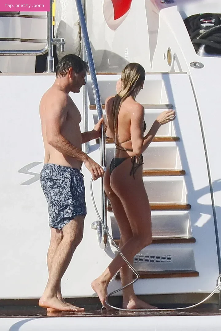 Candice Swanepoel - Photo #97