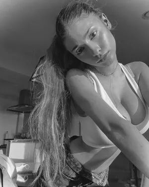 Chloe Simon