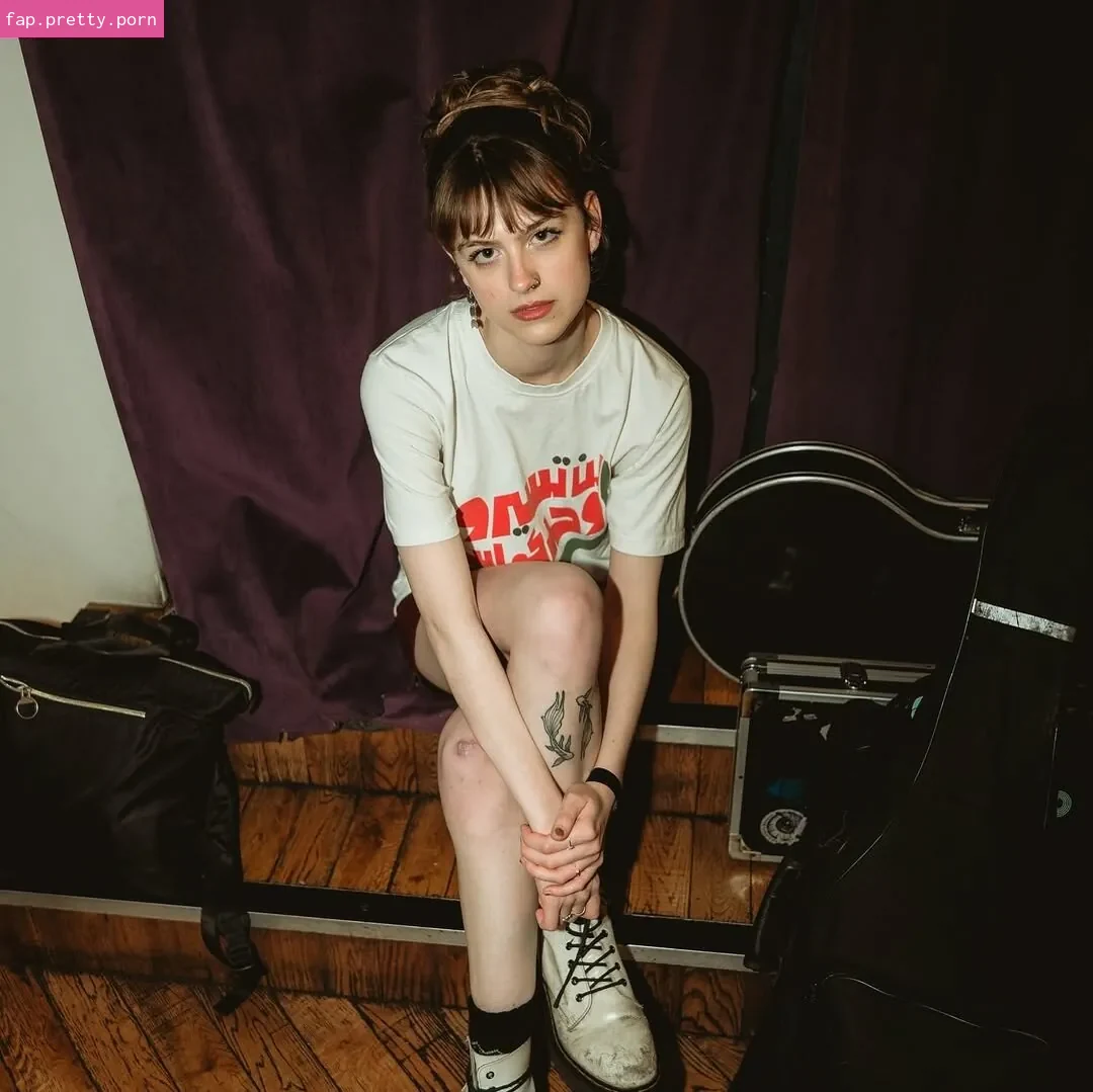 Chloe Slater - Photo #10