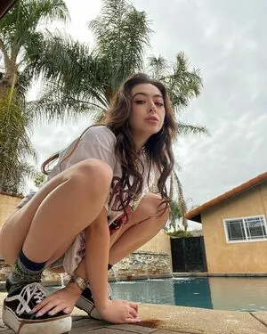 Chloe Surreal