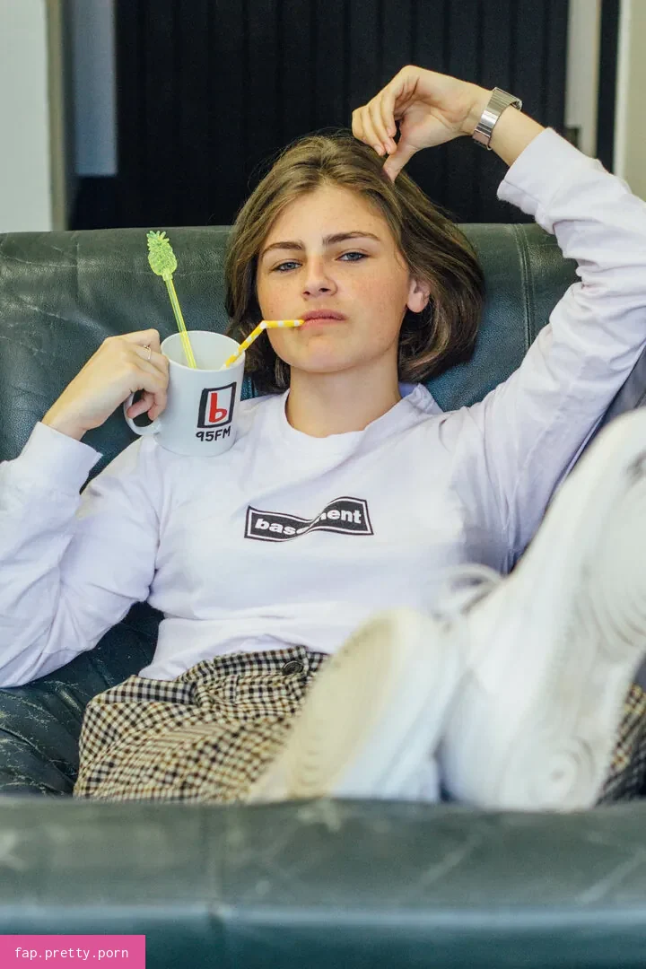Chloe Swarbrick - Photo #06