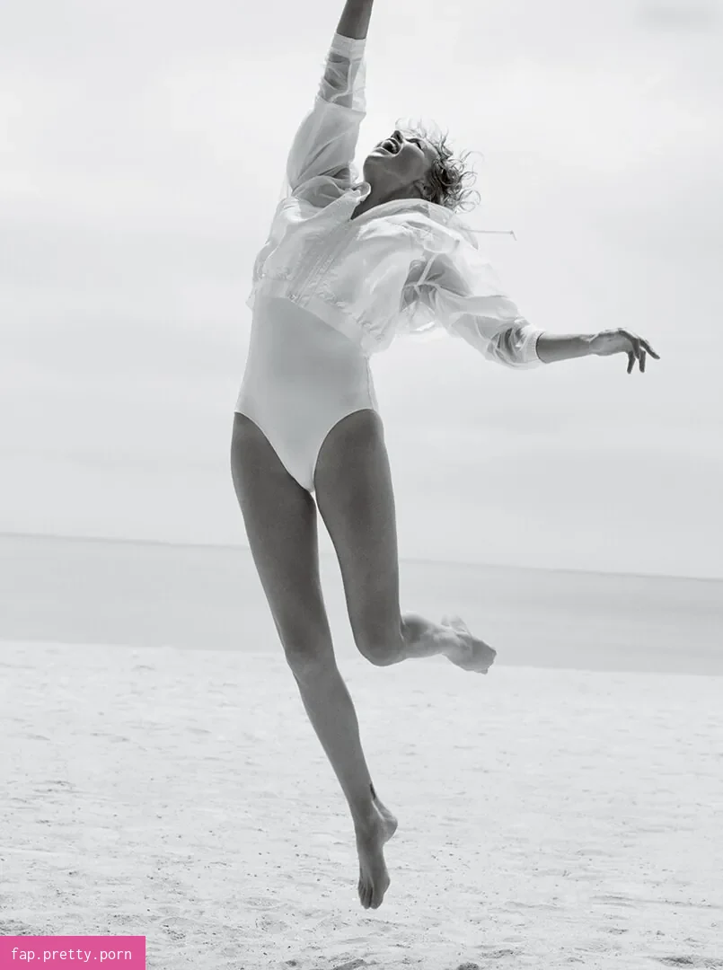 Charlize Theron - Photo #15