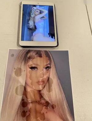 Cum Tributes