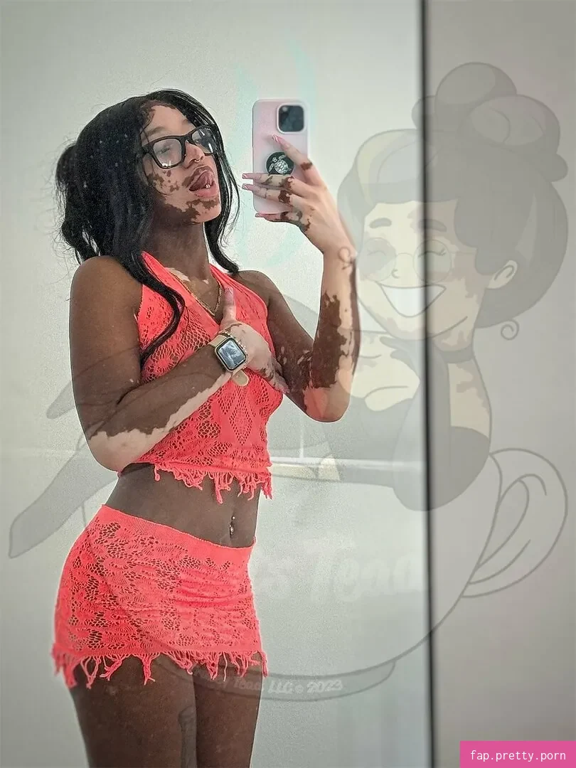 Curiousiteaaa - Photo #37