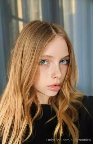 curlymonica