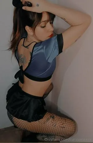 curvyanaxxx