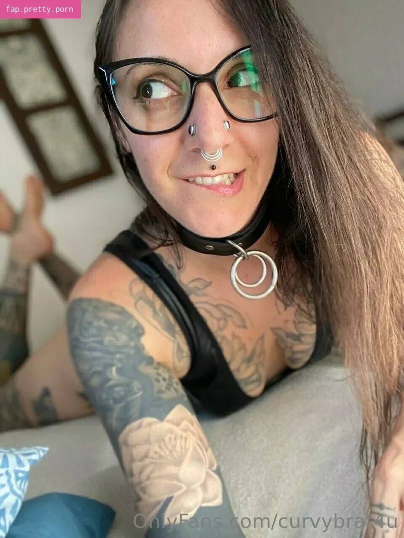 curvybrat4u - Photo #04