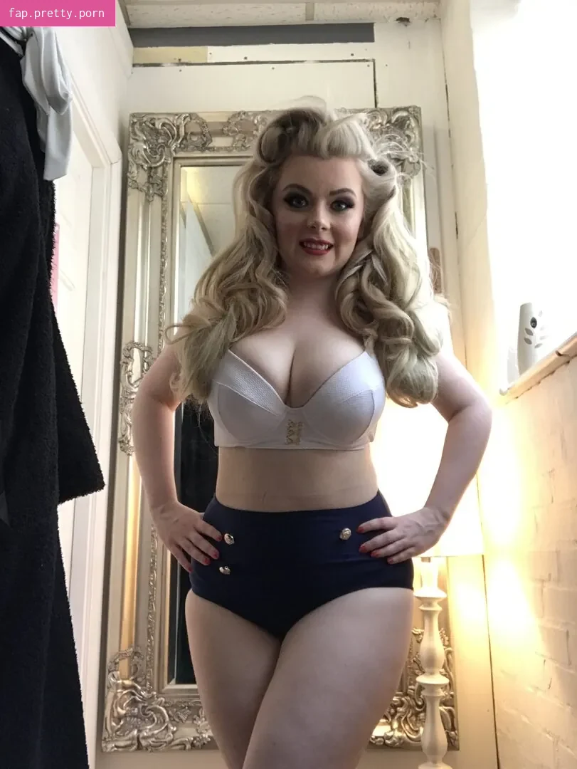 curvydanni - Photo #47