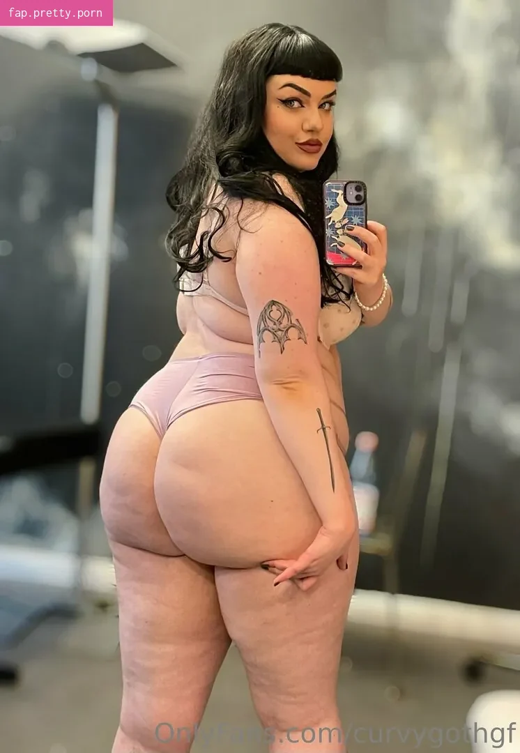 curvygothgf - Photo #38