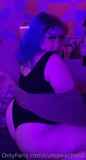cutepeaches2