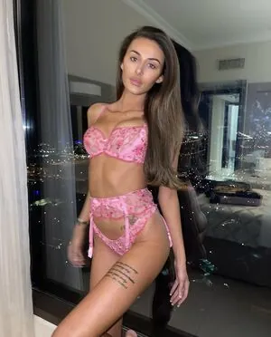 Chloe Veitch