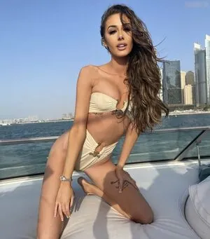 Chloe Veitch