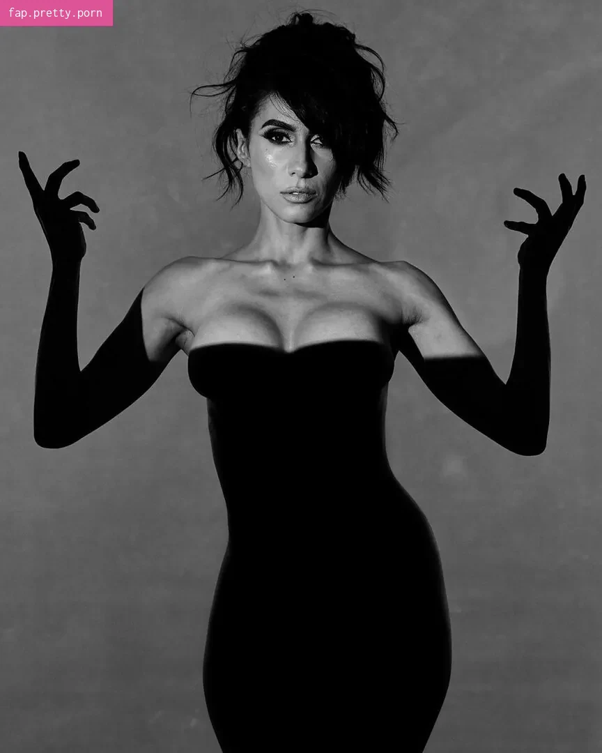 Cristina Valenzuela - Photo #57
