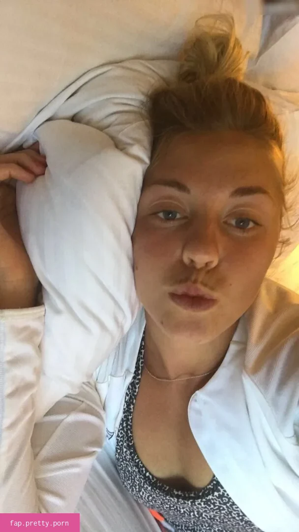 Carina Witthöft - Photo #17