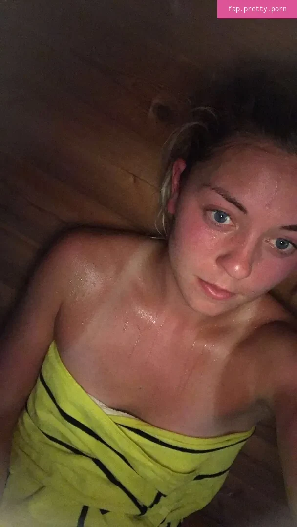 Carina Witthöft - Photo #23