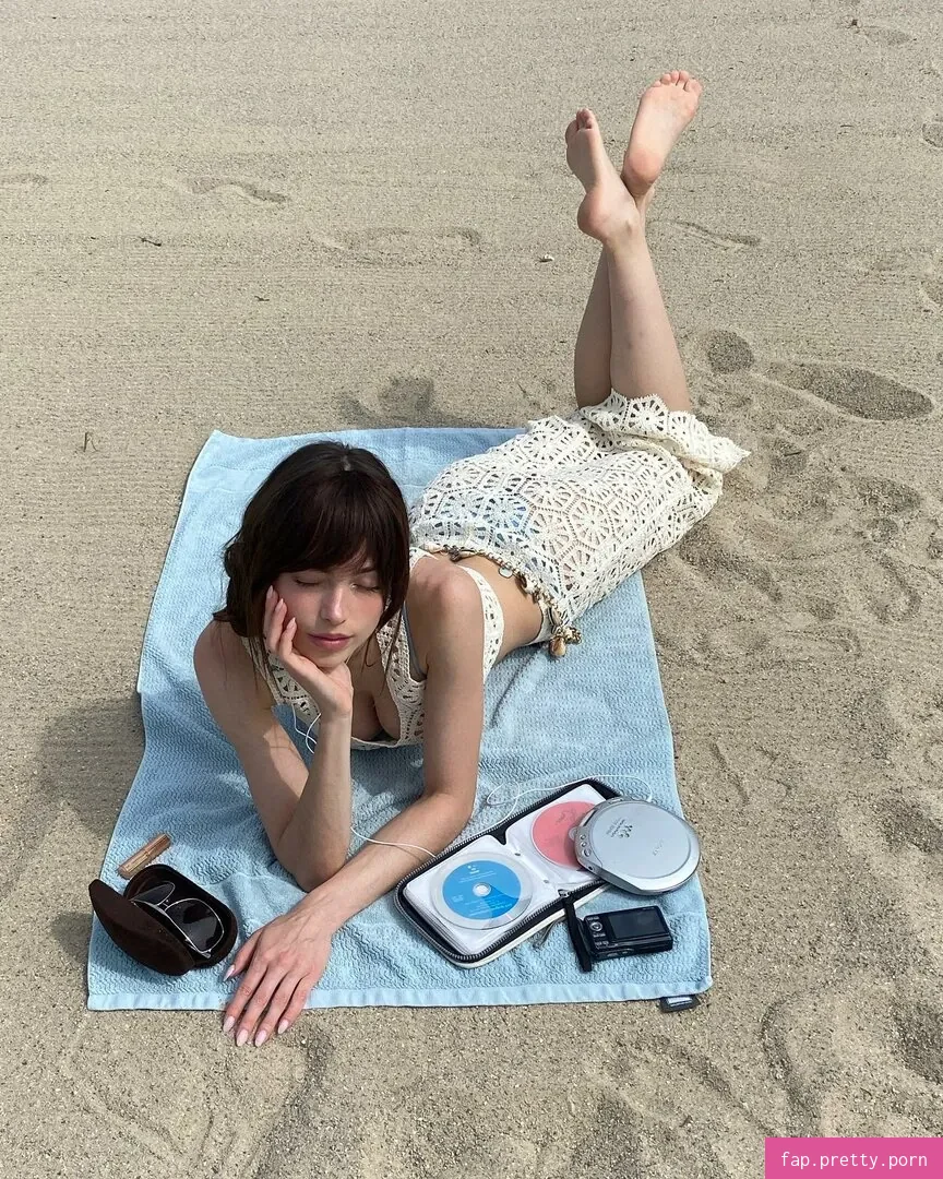 Charleen Weiss - Photo #12