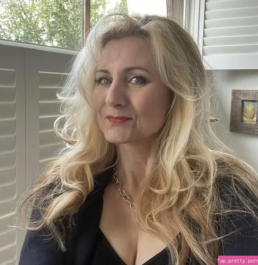 Corrinne Wicks - Photo #29