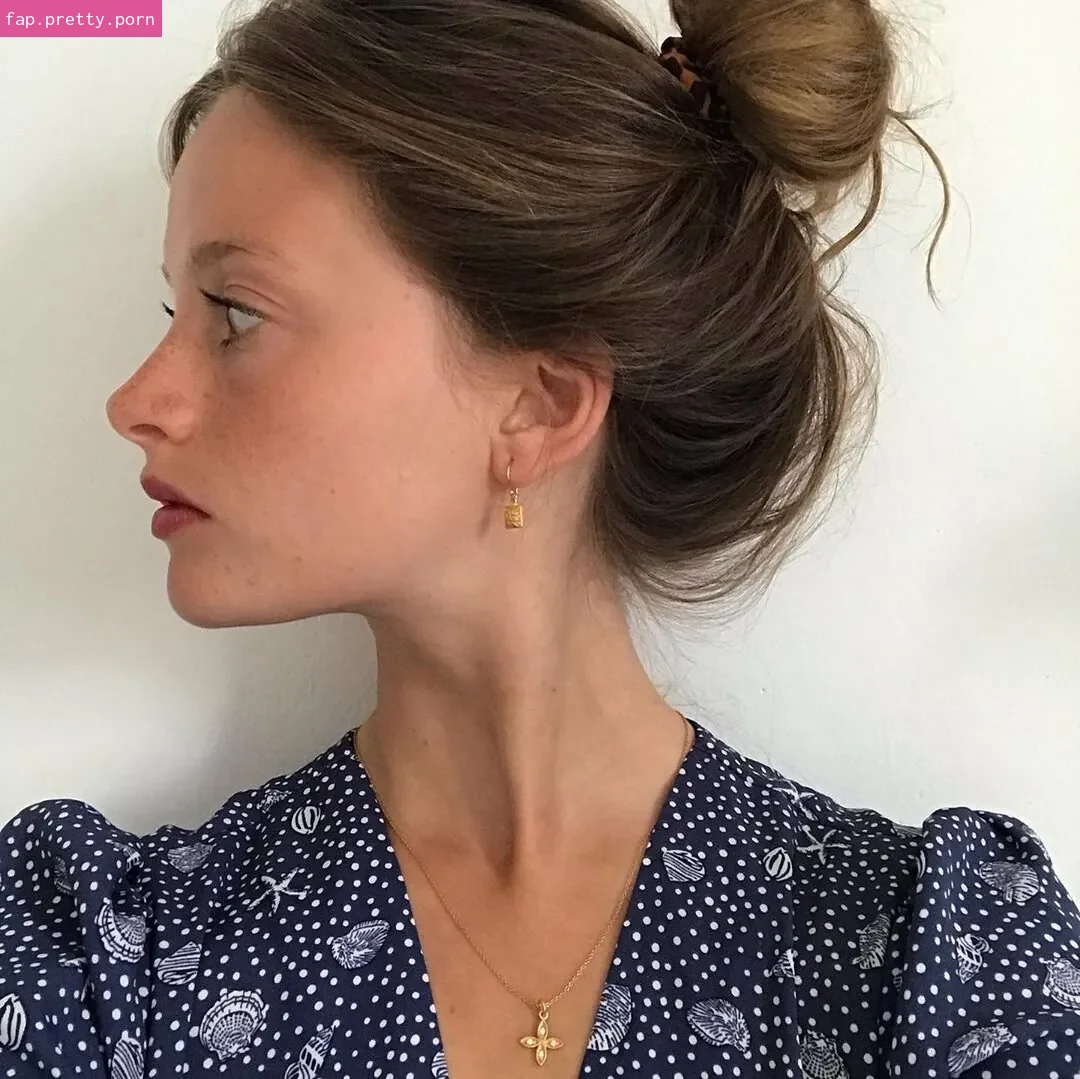 Camille Yolaine - Photo #19