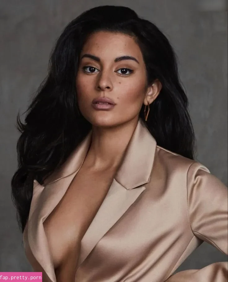 Carmela Zumbado - Photo #10
