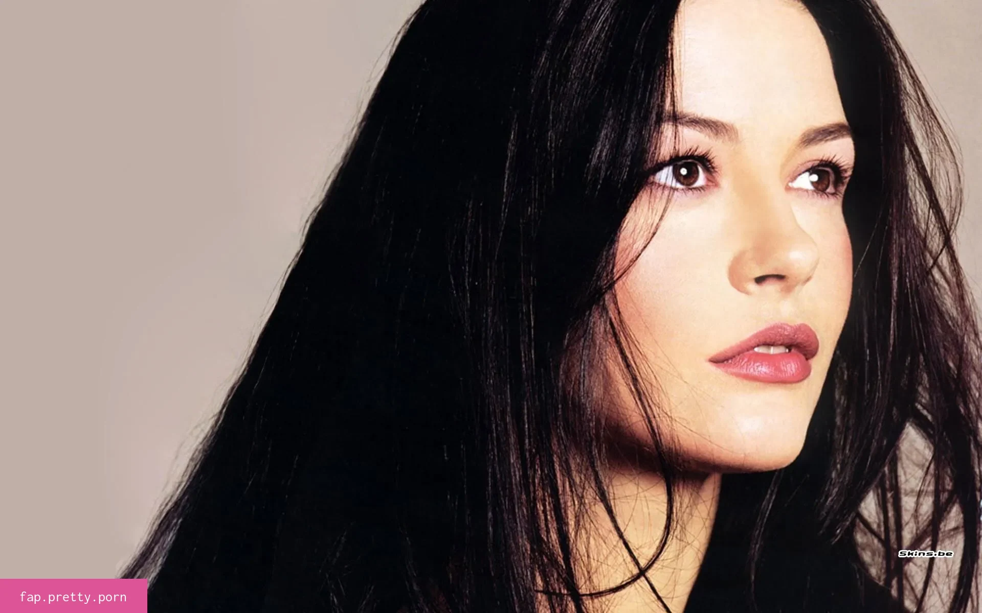 Catherine Zeta-Jones - Photo #04