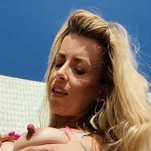 Charlie Zoe