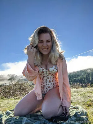 dancingkitten