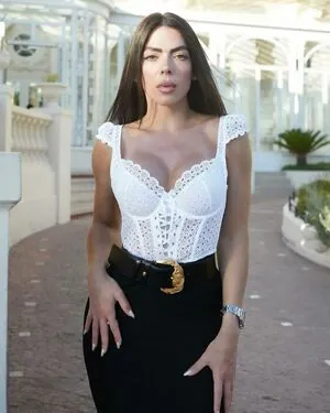 danellaurbaytv content