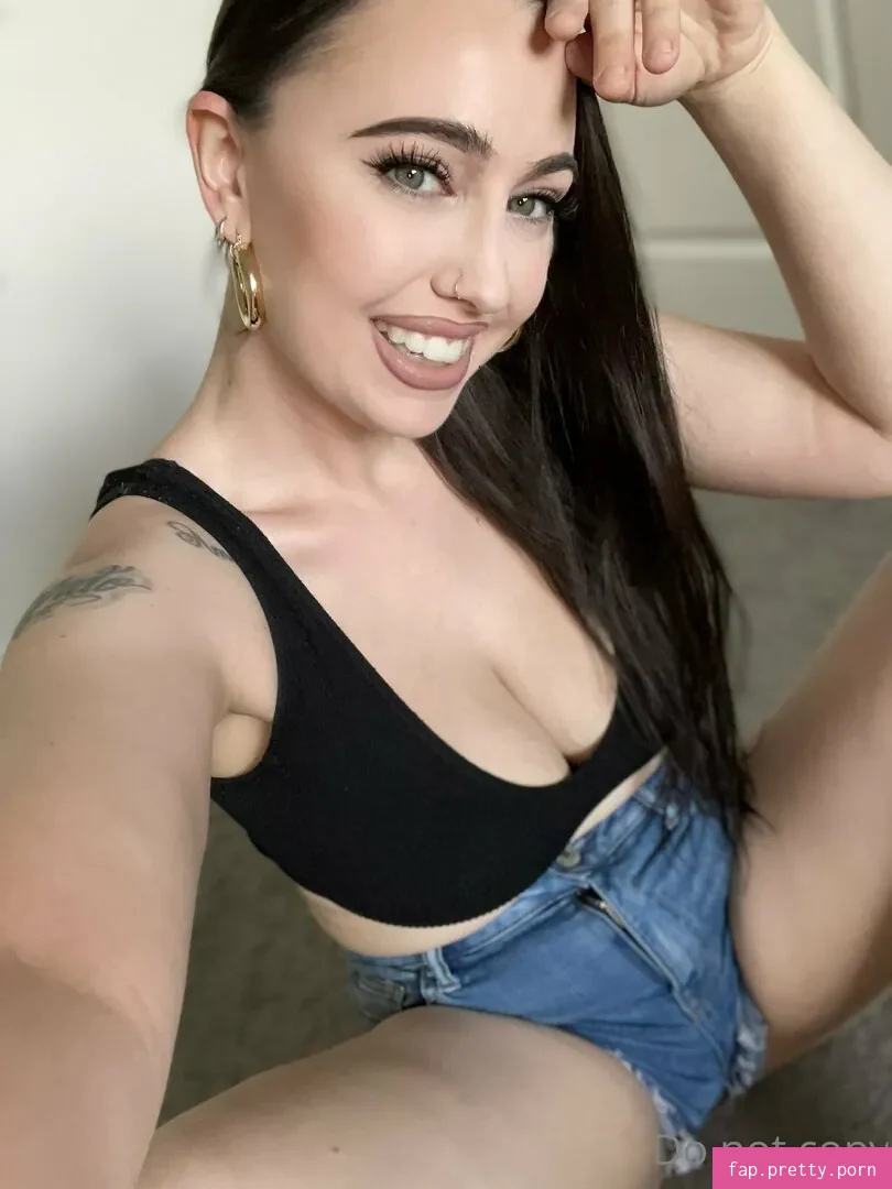 daniellelancaster - Photo #15