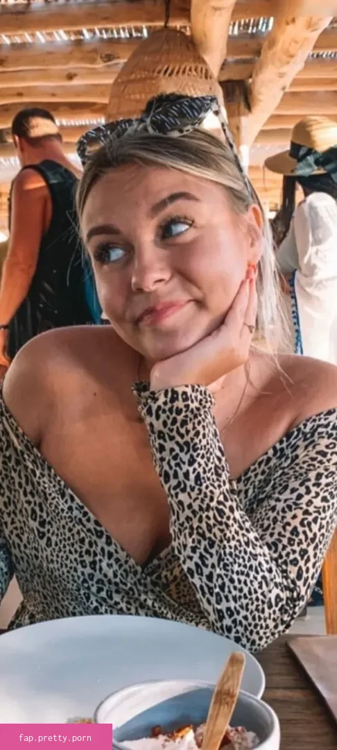 Dagi Bee - Photo #54