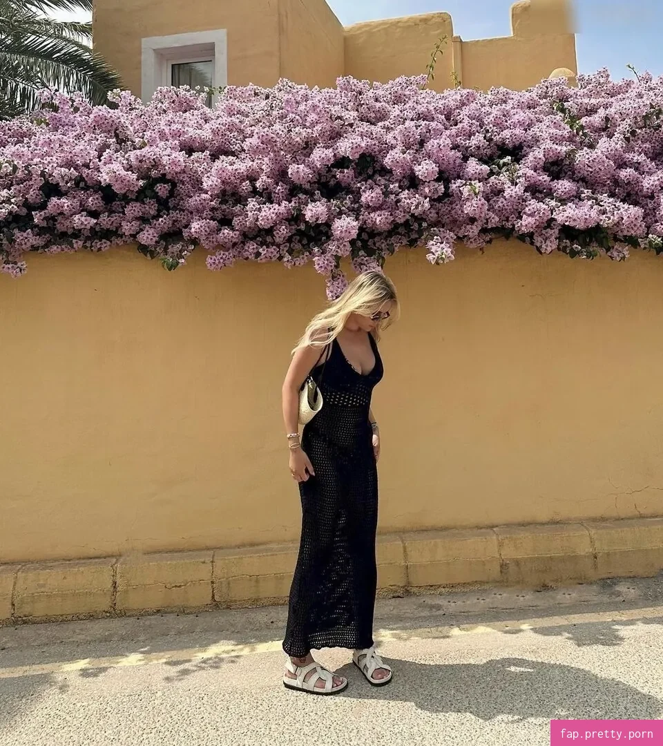 Dagi Bee - Photo #65
