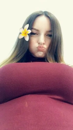 Dakota Blue Richards