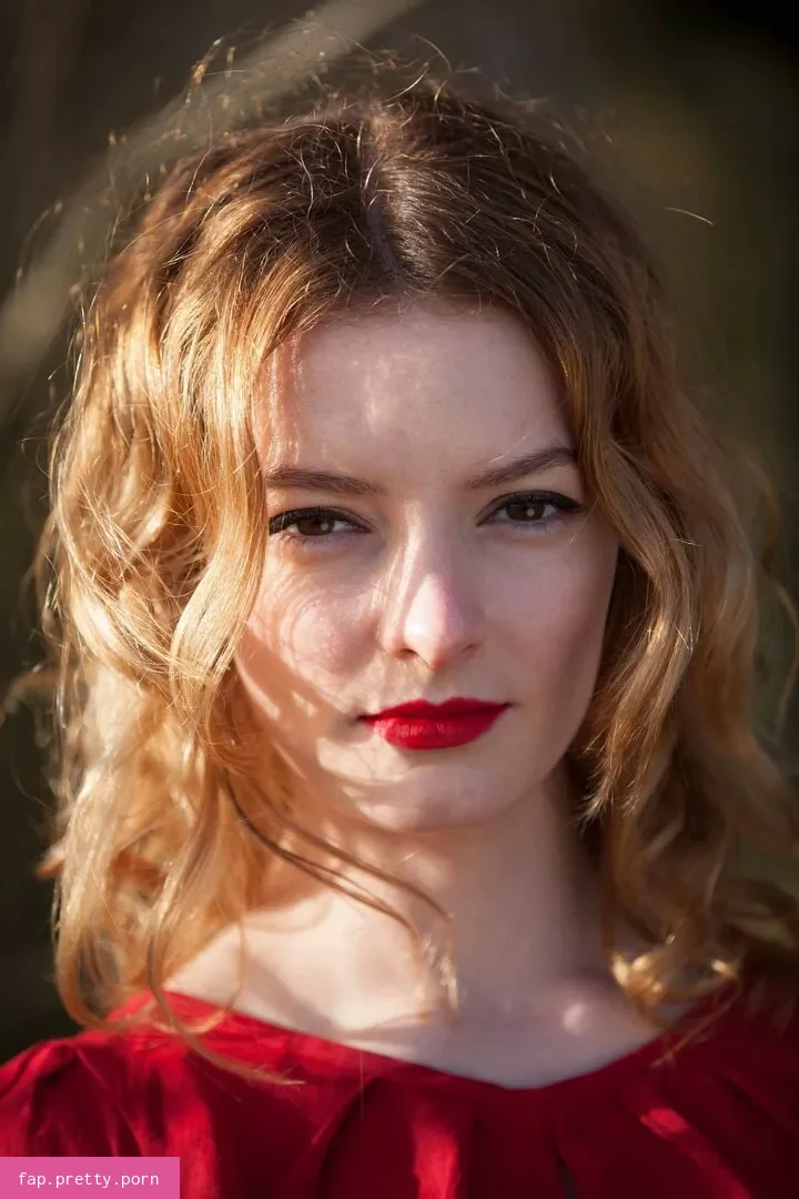 Dakota Blue Richards - Photo #08