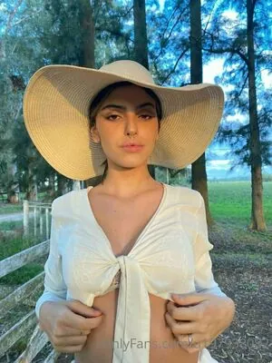 Desiree Bunny