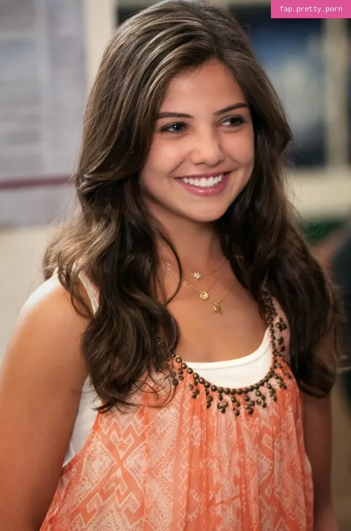 Danielle Campbell - Photo #16