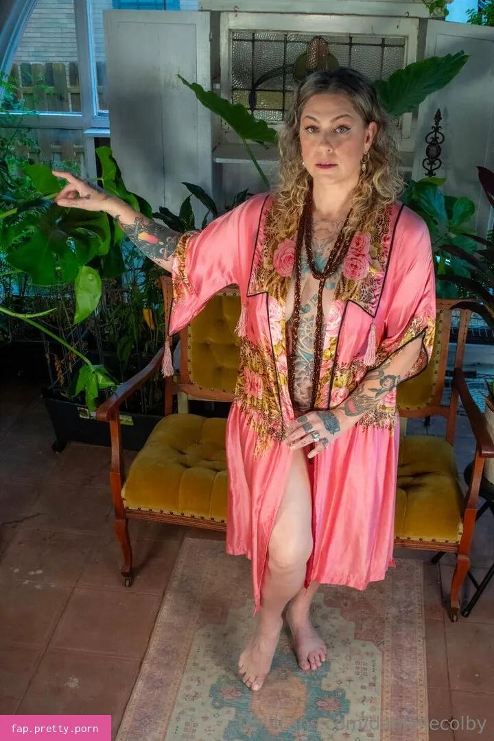 Danielle Colby - Photo #34
