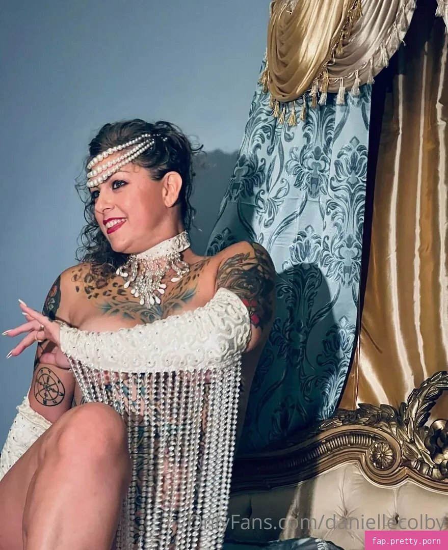 Danielle Colby - Photo #30