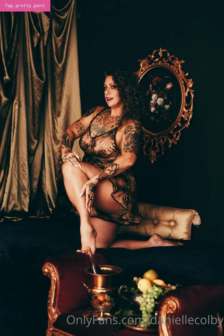 Danielle Colby - Photo #39