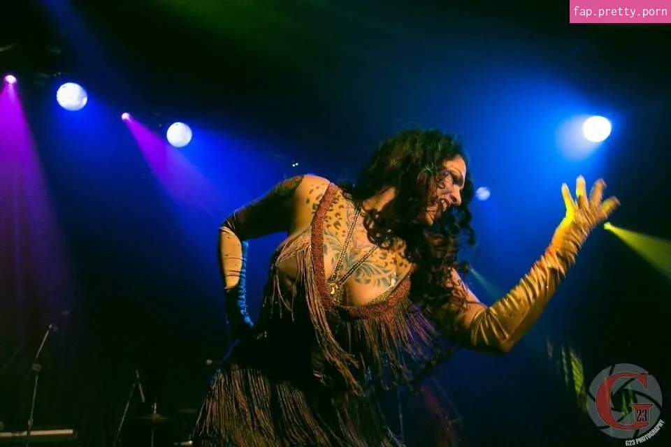 Danielle Colby - Photo #10