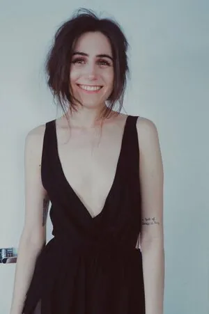 Dodie Clark