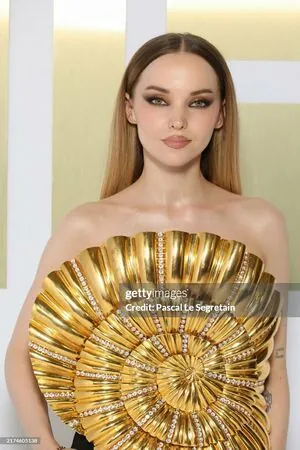 Dove Cameron