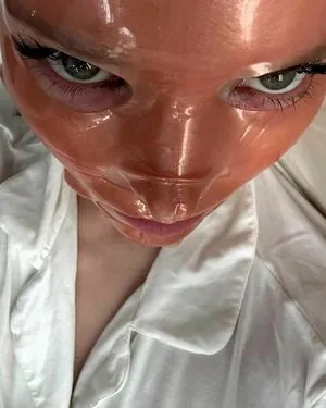 Dove Cameron