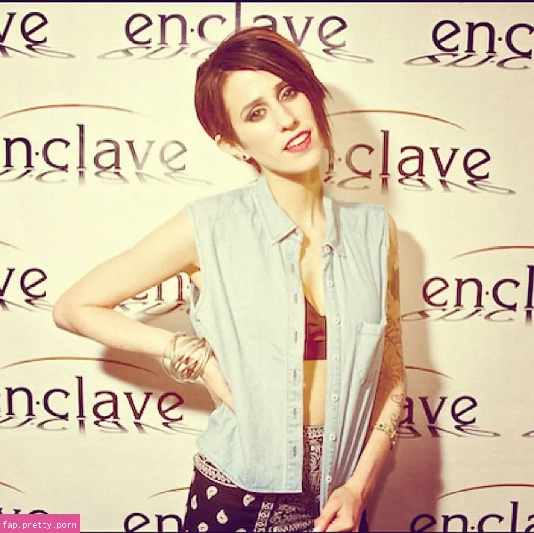 Dev (Devin Tailes) - Photo #10