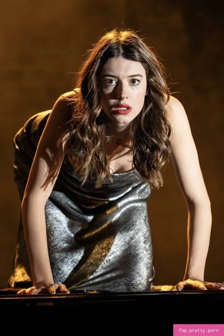 Daisy Edgar-Jones - Photo #08