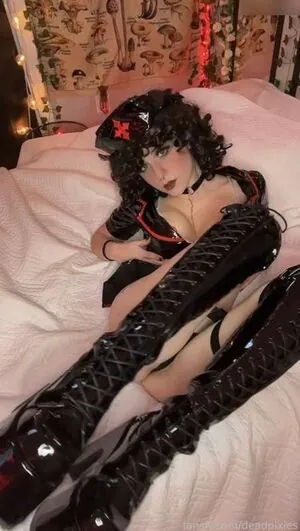 Deadpixieguts