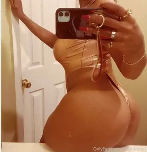 DejaBooty1