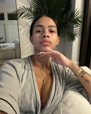 dejanicolehiott