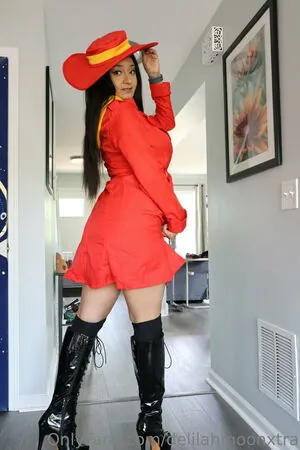 delilahmoonxtra
