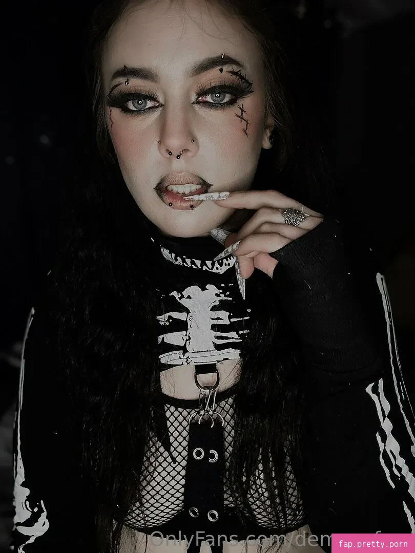 demonsfree - Photo #06