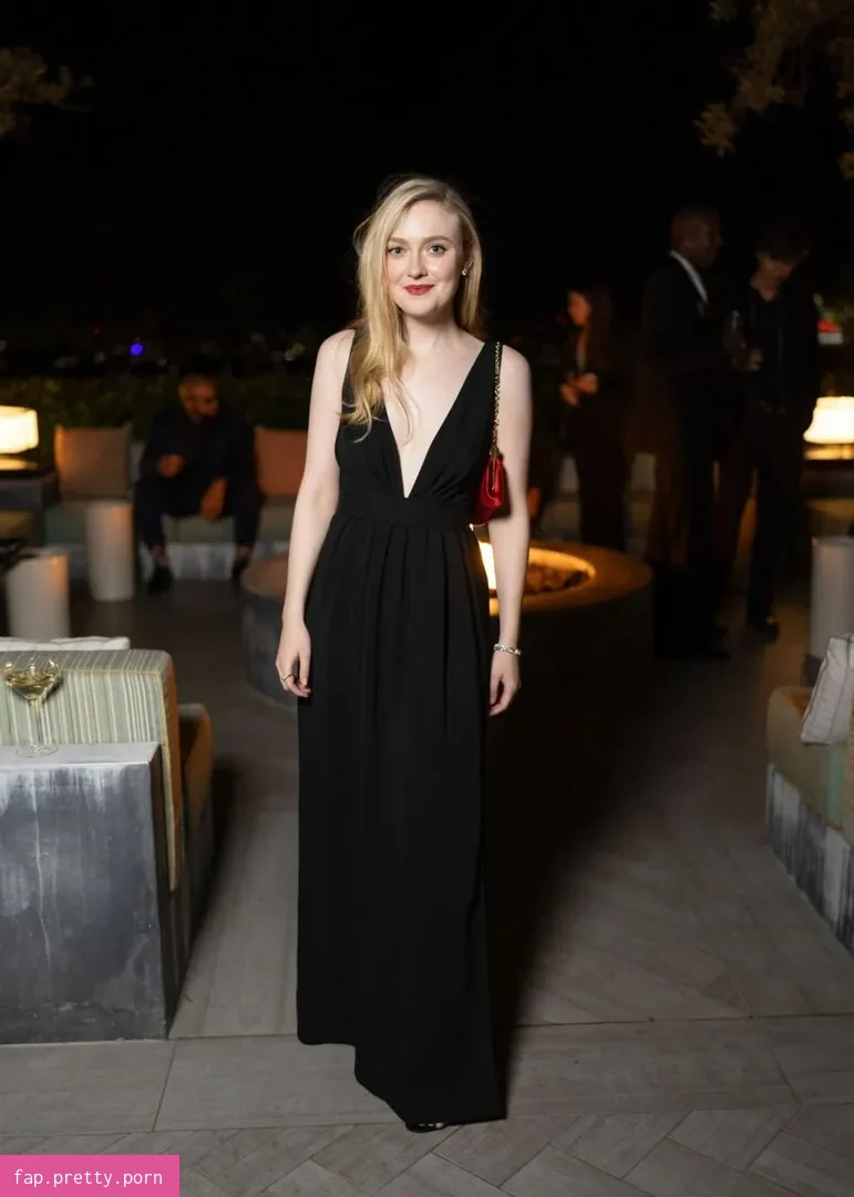 Dakota Fanning - Photo #99